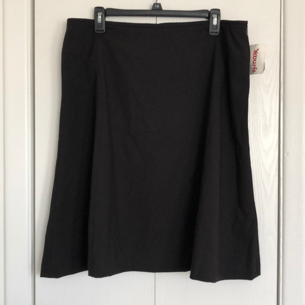 Calvin Klein Knee length skirt